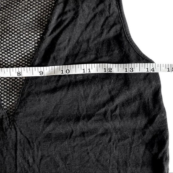 Alo Yoga Warm Up Mesh Inset Tank Top - Picture 4 of 5